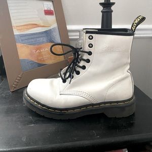 White Dr. Martens women’s size 7